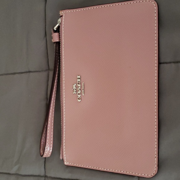 Coach wristlet - Picture 1 of 3